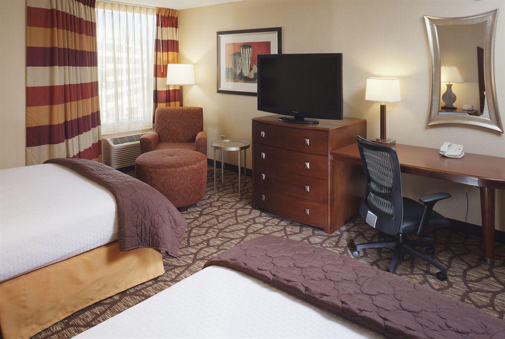 Doubletree By Hilton Johnson City Buitenkant foto