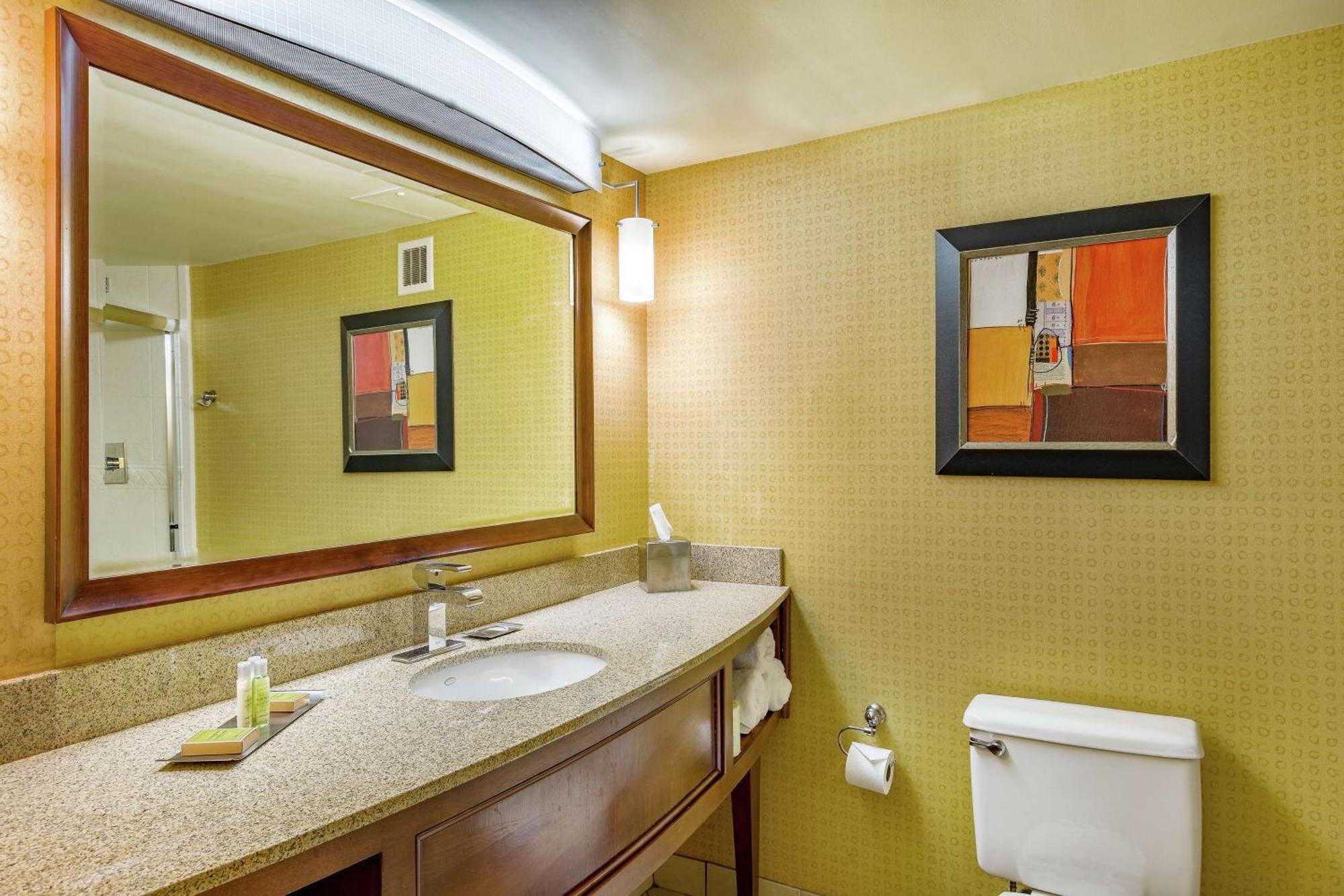 Doubletree By Hilton Johnson City Buitenkant foto